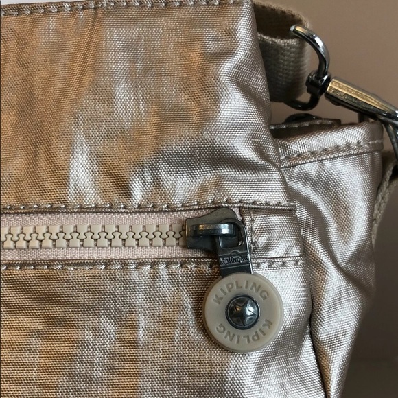 Kipling Carly gold metallic cross body bag medium - Picture 8 of 8